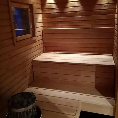 Maitikka With Outdoor Jacuzzi Rovaniemi